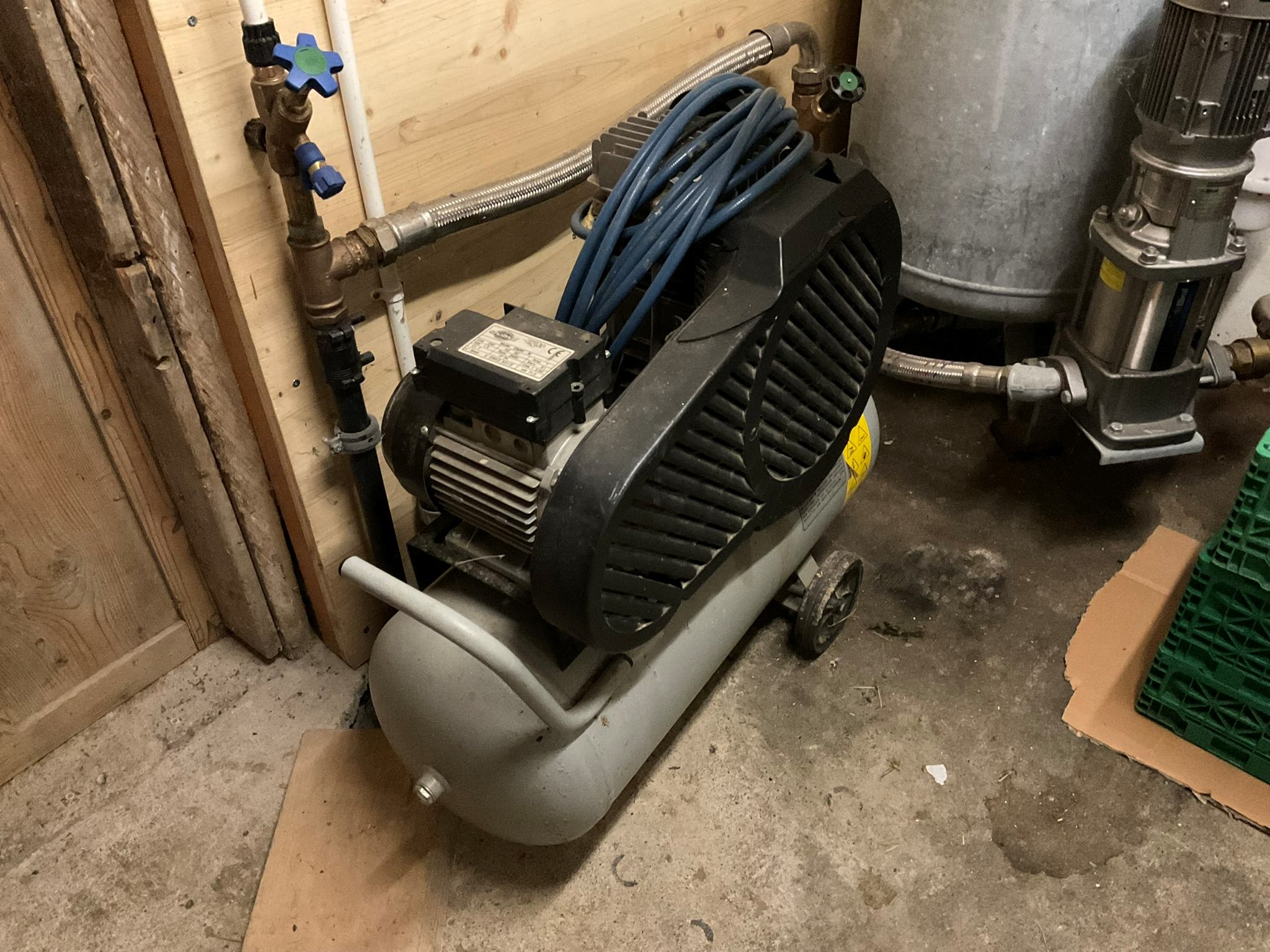 Professioneller Kompressor mit 50L Tank