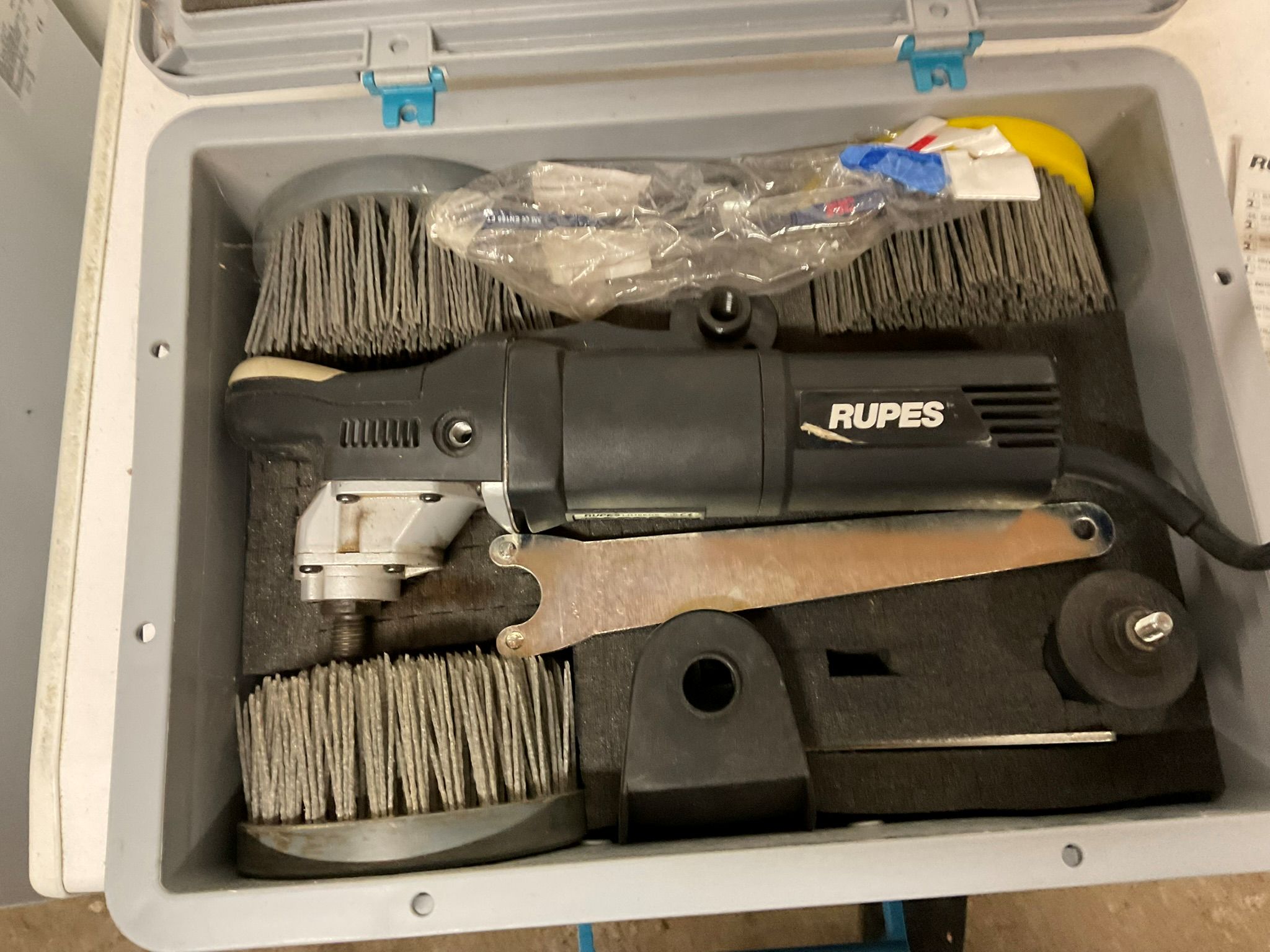 Rupes Satiniermaschine / Bürstenschleifer